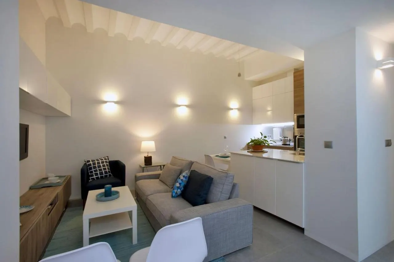 Gatu Villa Alameda, 