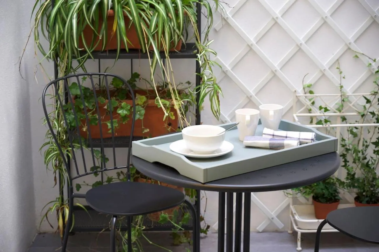 Gatu Villa Alameda, 