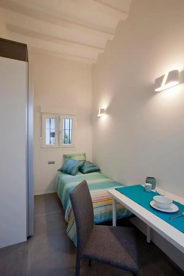 Gatu Villa Alameda, 